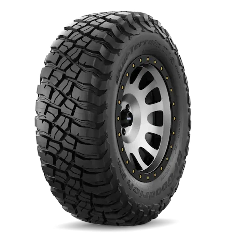 BFGoodrich Mud-Terrain T/A KM3 215/75R15 100Q C