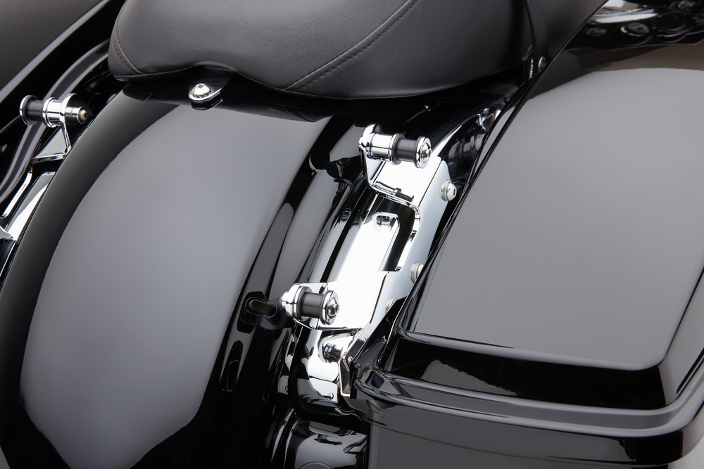 BACKREST MOUNTING KIT BLACK FLH/FLT 09-13