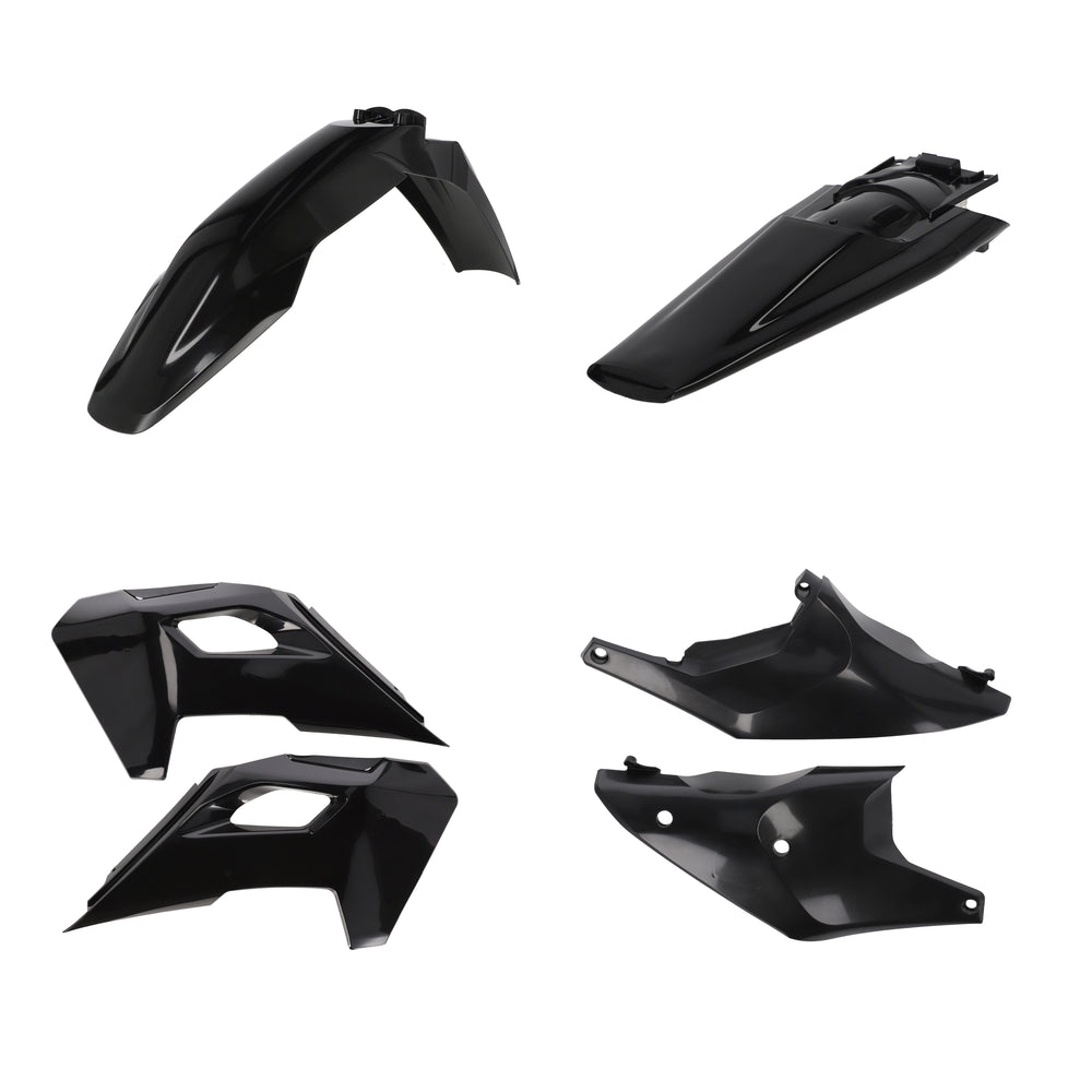 PLASTIC KIT HUS BLACK