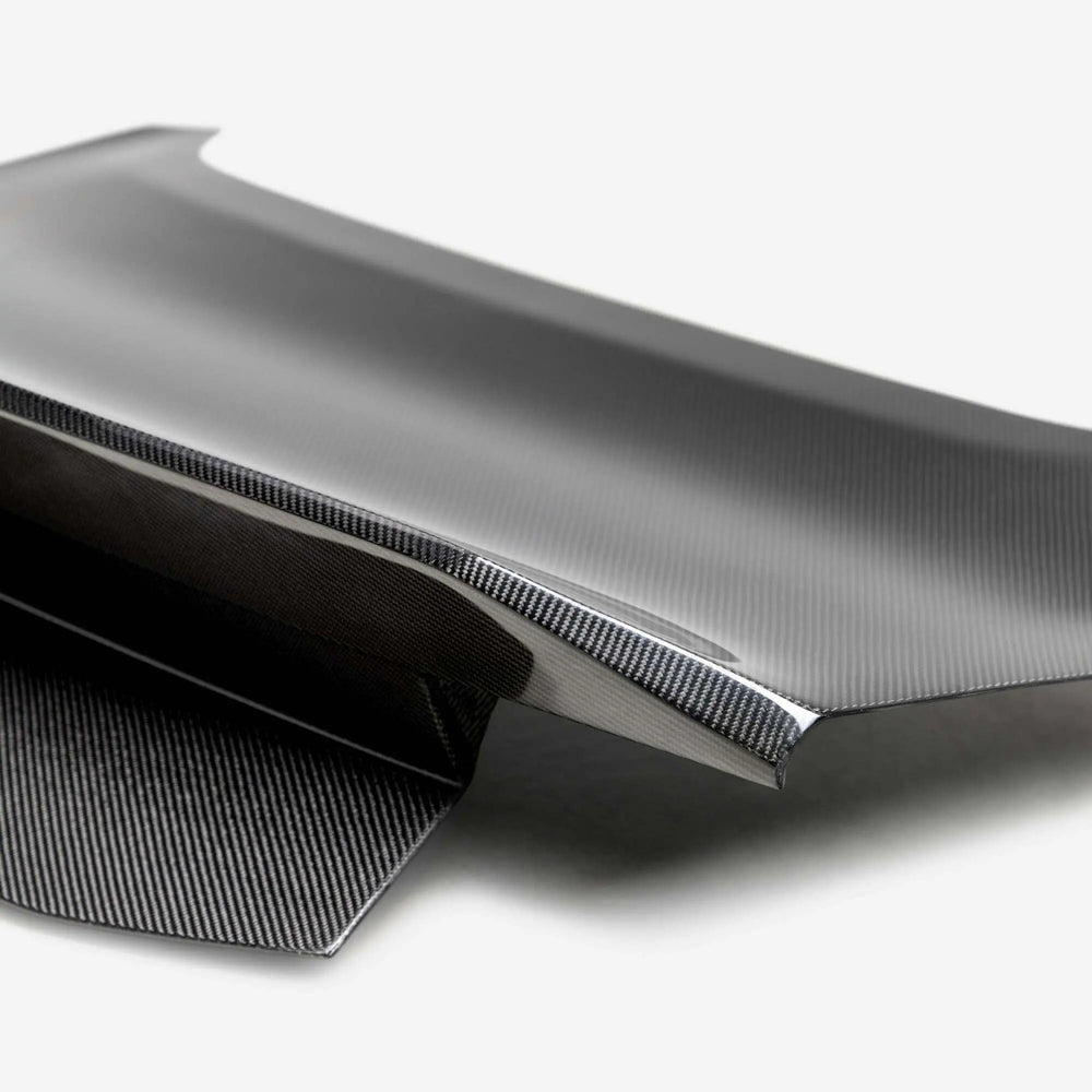 Type-OE Carbon Fiber decklid for 2024 Ford Mustang