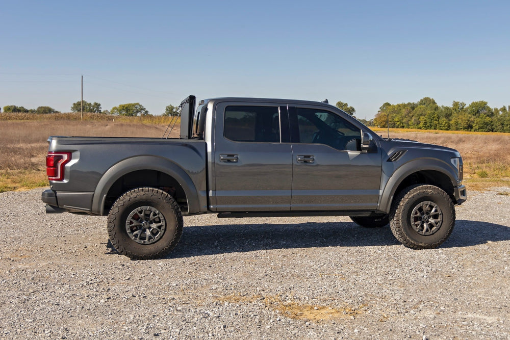 Hard Tri-Fold Flip Up Bed Cover 5 7 Bed Ford F-150 (21-24)/F-150 Lightning (22-24)