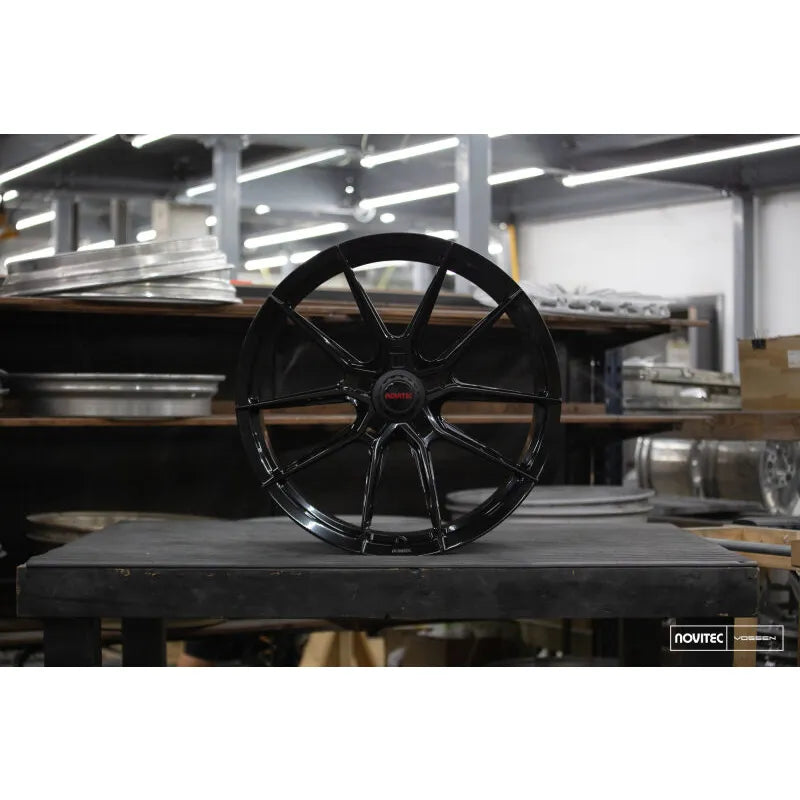 Vossen black auto part