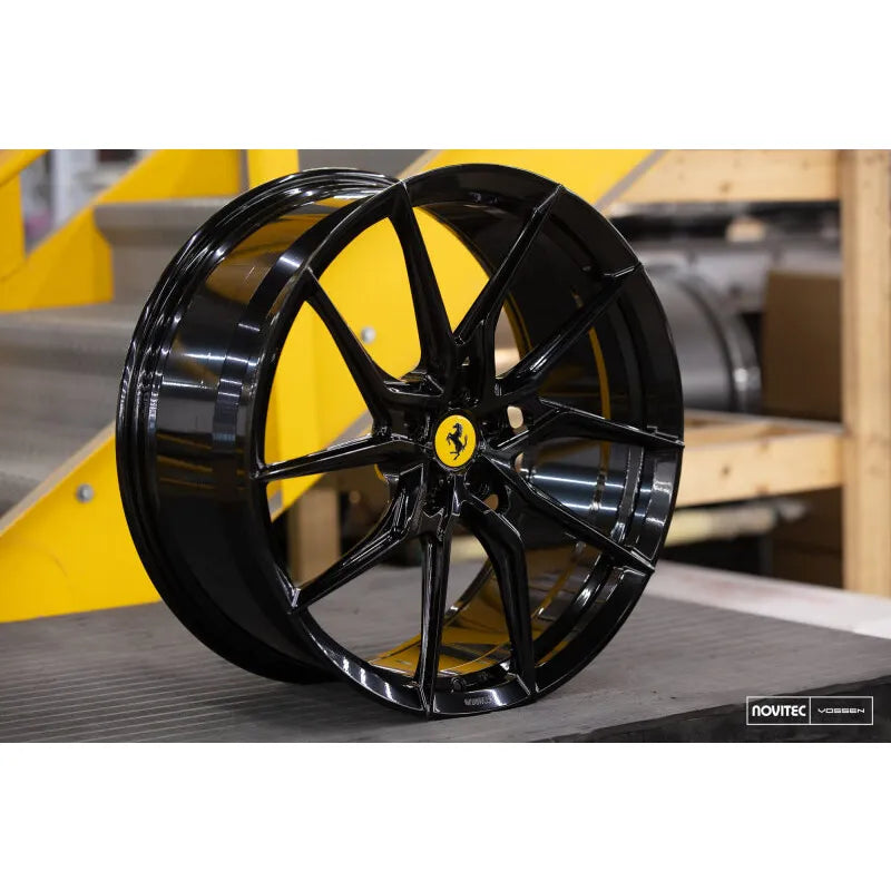 Vossen black auto part