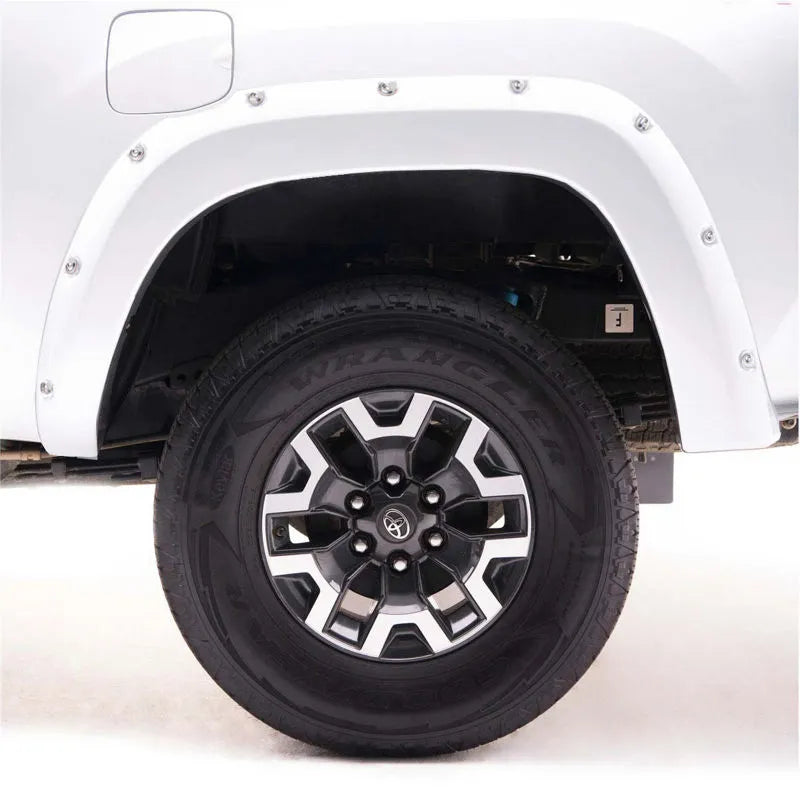 EGR fender flares