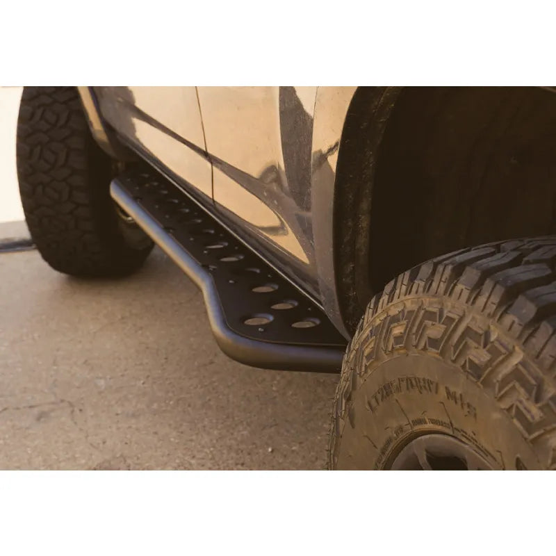 CALI RAISED rock sliders